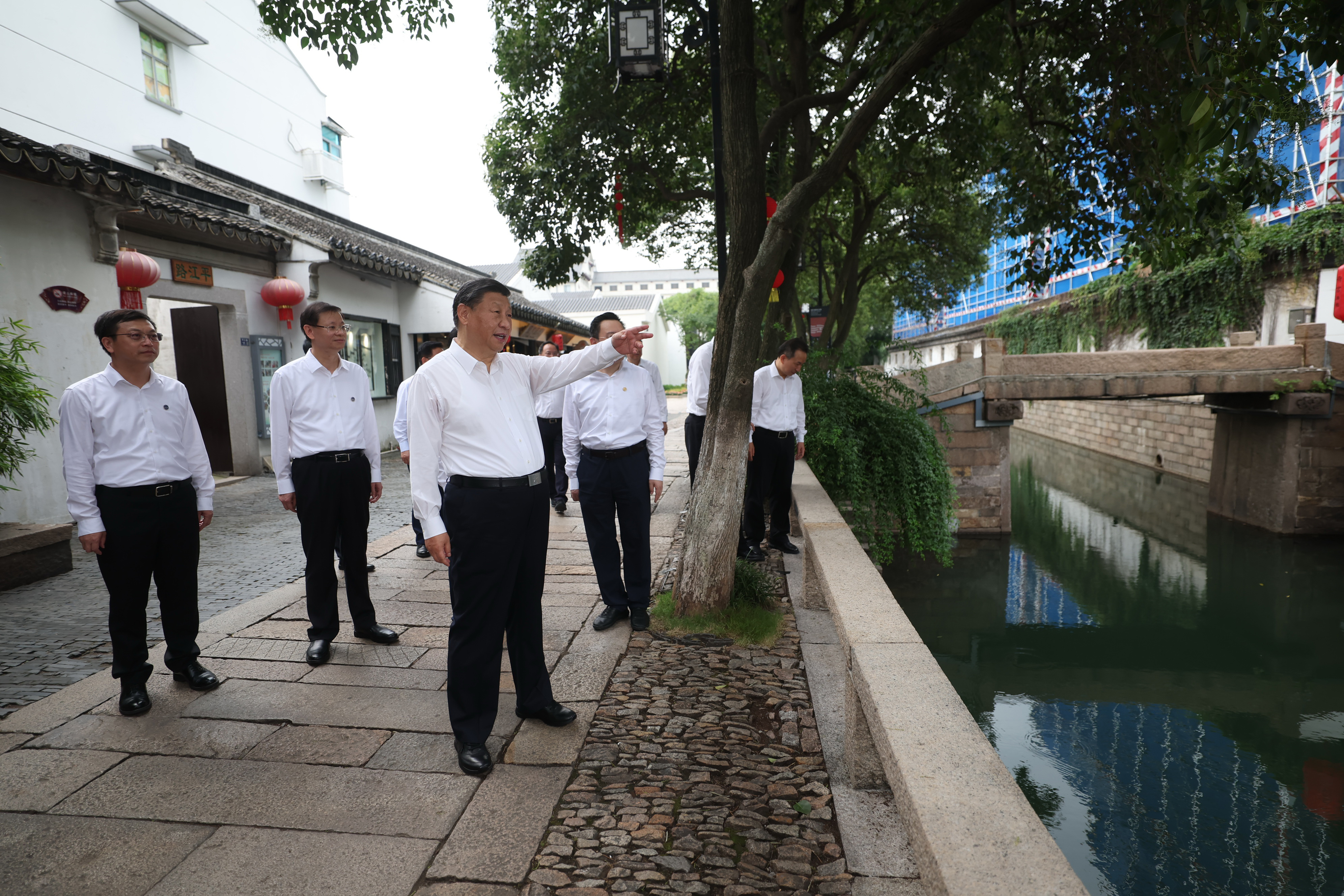 2023年7月6日，習近平在蘇州平江歷史文化街區考察。