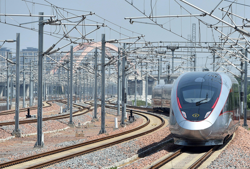 2022年6月20日，濟鄭高鐵鄭州首發(fā)G9206次列車(chē)駛出鄭州東站。